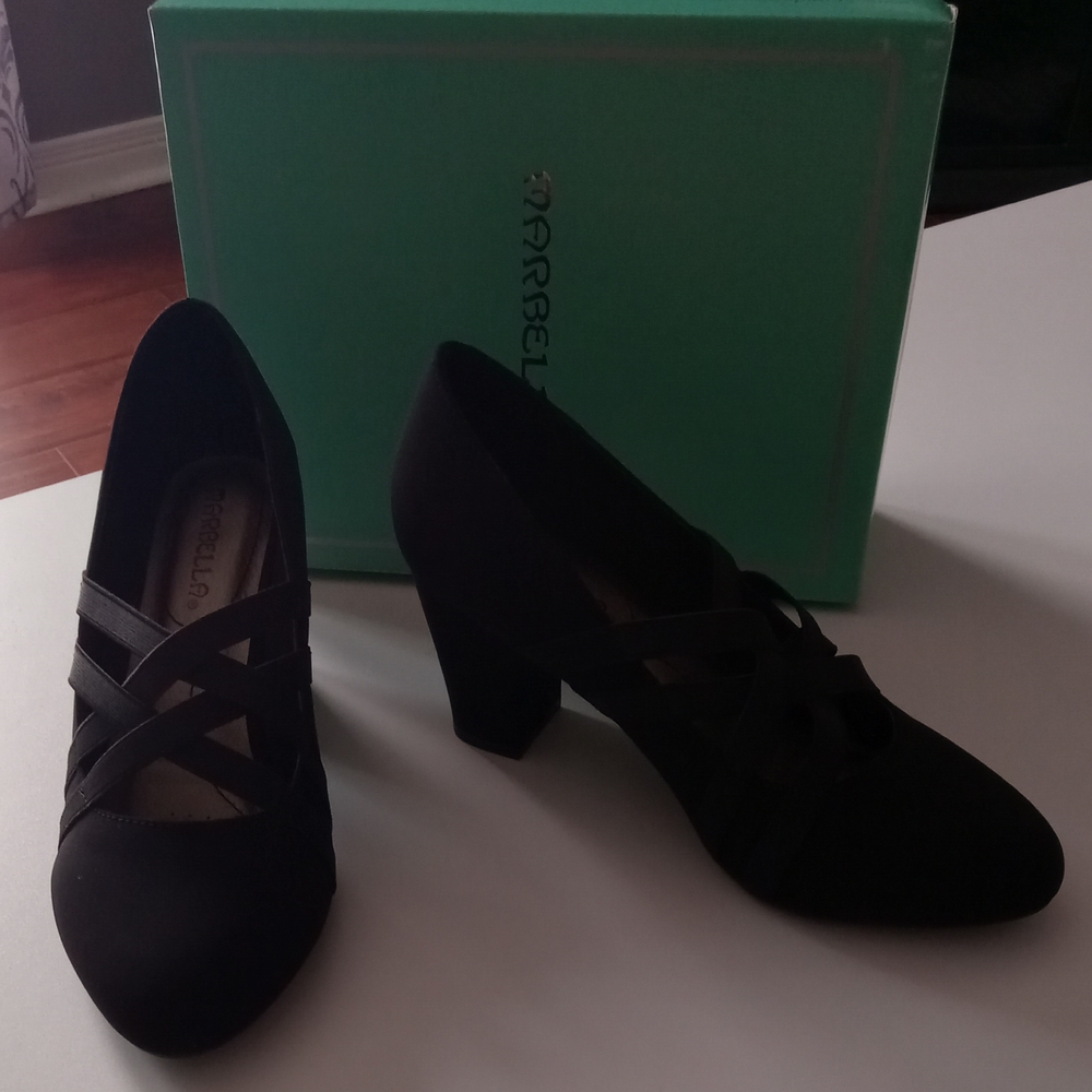 MARELLA Women's Black Low Heels - Picture 2 of 2